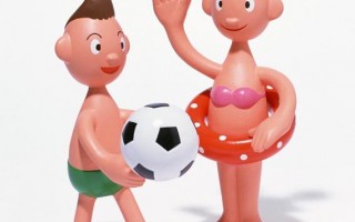 男孩女孩喜欢足球吗，男孩女孩喜欢足球吗英语